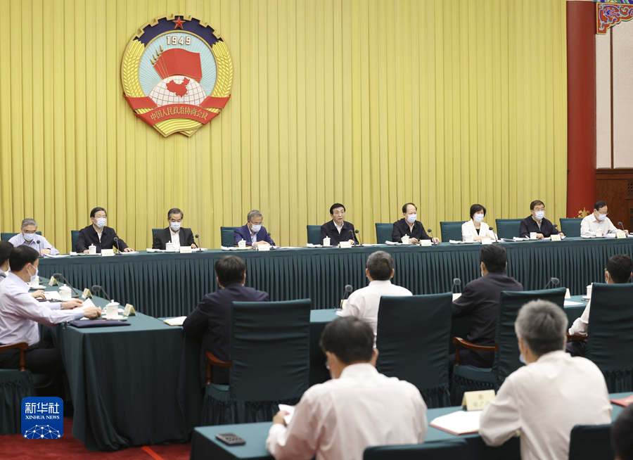 全國政協(xié)召開雙周協(xié)商座談會 圍繞“加強(qiáng)各民族交往交流交融歷史闡釋和宣傳教育”協(xié)商議政 王滬寧主持