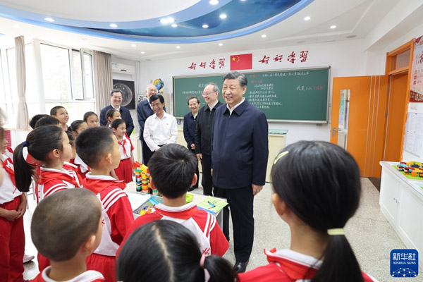 習(xí)近平向全國廣大少年兒童祝賀“六一”國際兒童節(jié)快樂