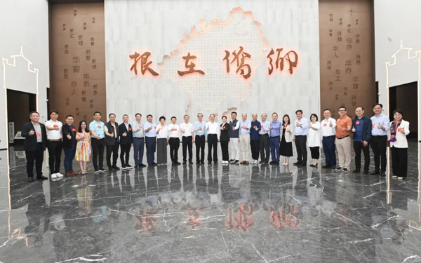 香港特別行政區(qū)全國(guó)人大代表調(diào)研組表示：促進(jìn)香港江門(mén)深化合作 攜手實(shí)現(xiàn)高質(zhì)量發(fā)展