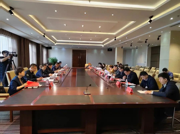 吉林省人大經(jīng)濟委到延邊州調(diào)研擴大消費和外貿(mào)情況