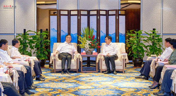 全國(guó)人大常委會(huì)副委員長(zhǎng)、民革中央主席鄭建邦率隊(duì)到海南調(diào)研