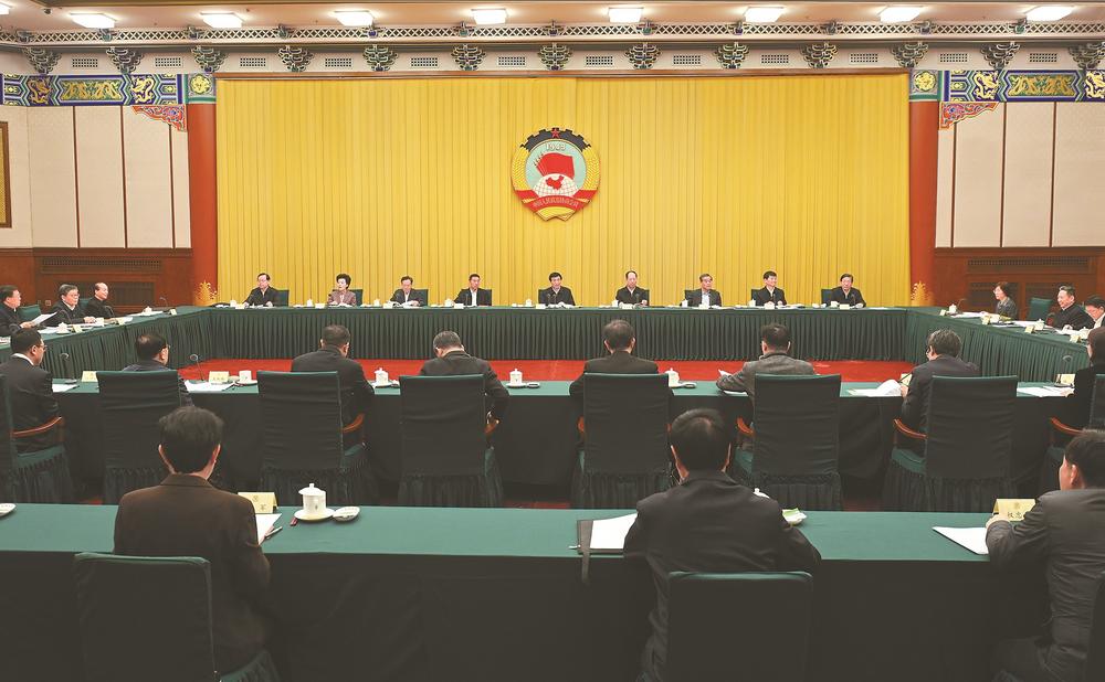 全國政協(xié)召開雙周協(xié)商座談會 圍繞“高水平共建西部陸海新通道”協(xié)商議政 王滬寧主持