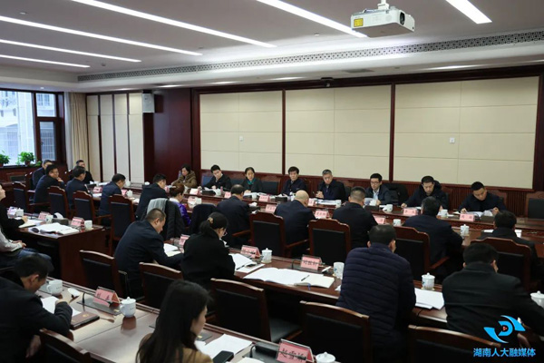  全國人大調(diào)研組來湘開展村民委員會(huì)組織法（修改）立法調(diào)研：穩(wěn)妥回應(yīng)加強(qiáng)農(nóng)村基層民主需要將經(jīng)驗(yàn)成果上升為法律